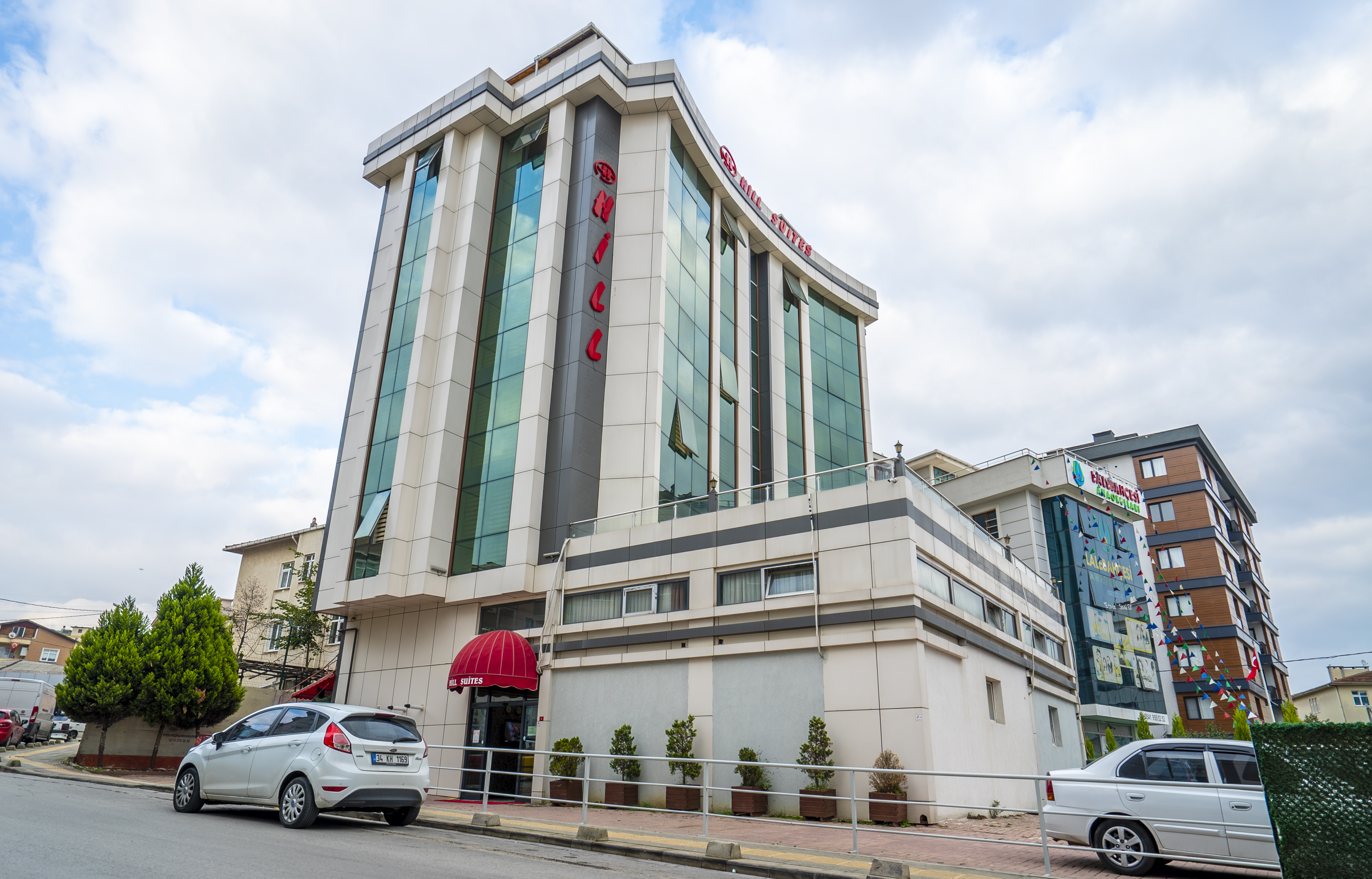 Otel Dış Cephe Görsel 1